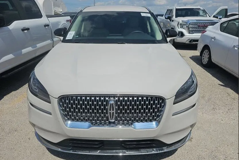 2022 Lincoln Corsair Standard photo 1