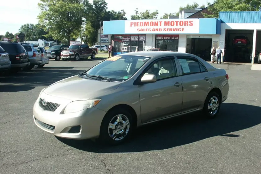 2009 Toyota Corolla photo 1