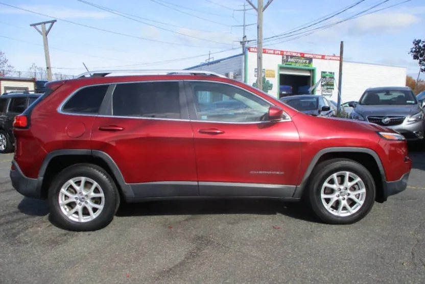 2014 Jeep Cherokee Latitude photo 1