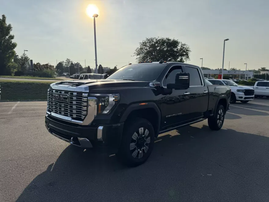 2024 Gmc Sierra 3500 HD Denali photo 1