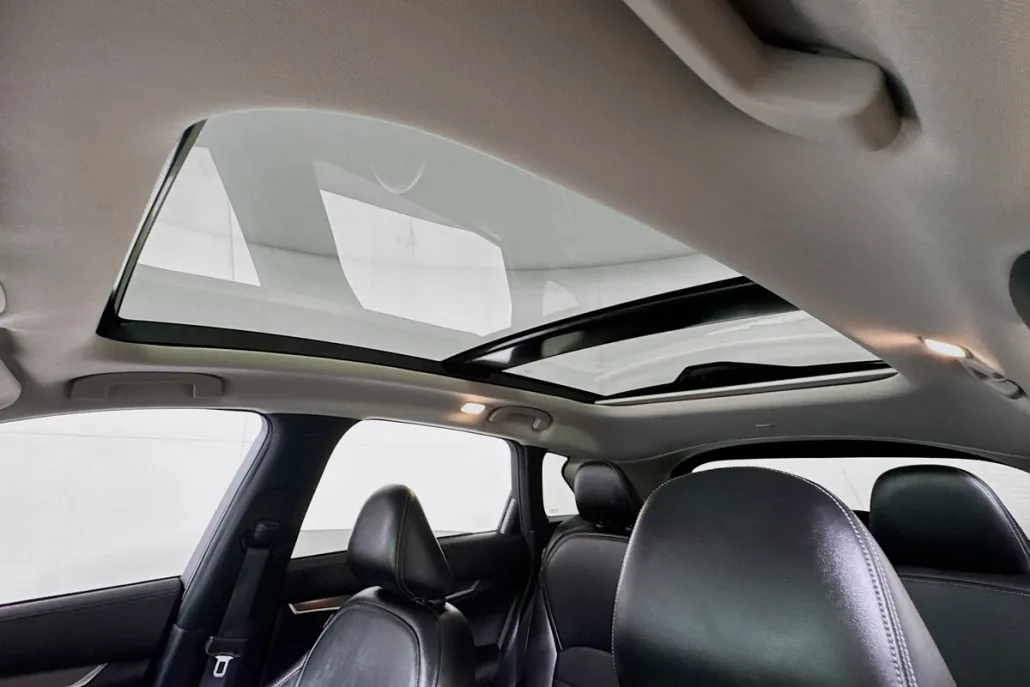 2022 Infiniti QX50 Luxe AWD photo 1