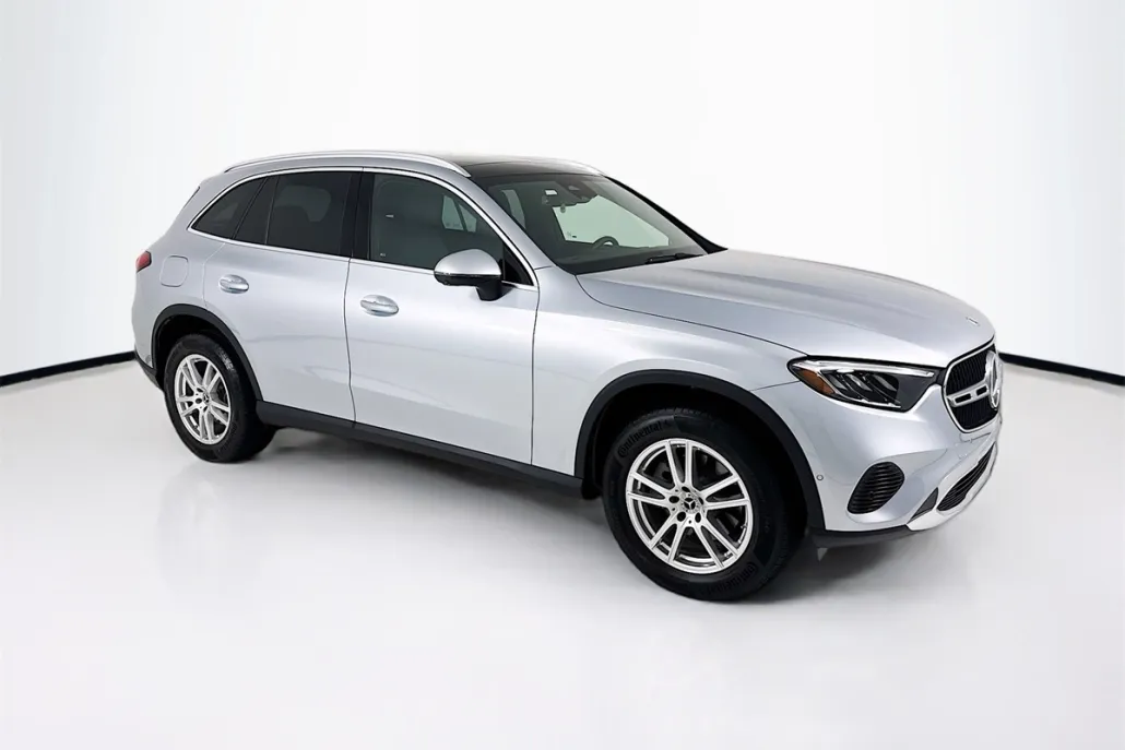 2025 Mercedes Benz GLC 300 photo 1