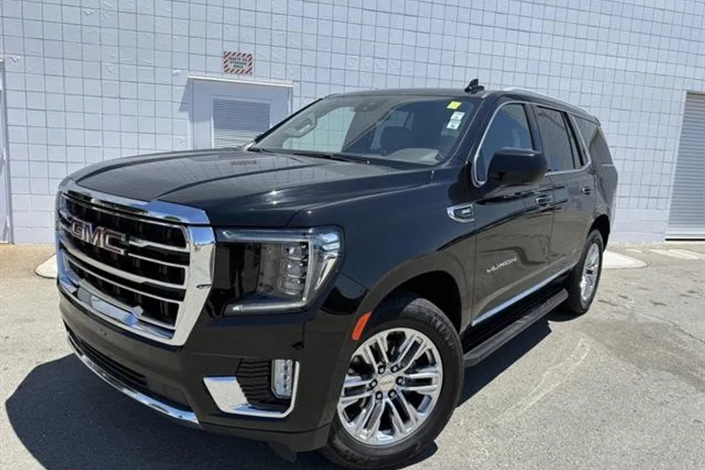 2023 Gmc Yukon SLT photo 1