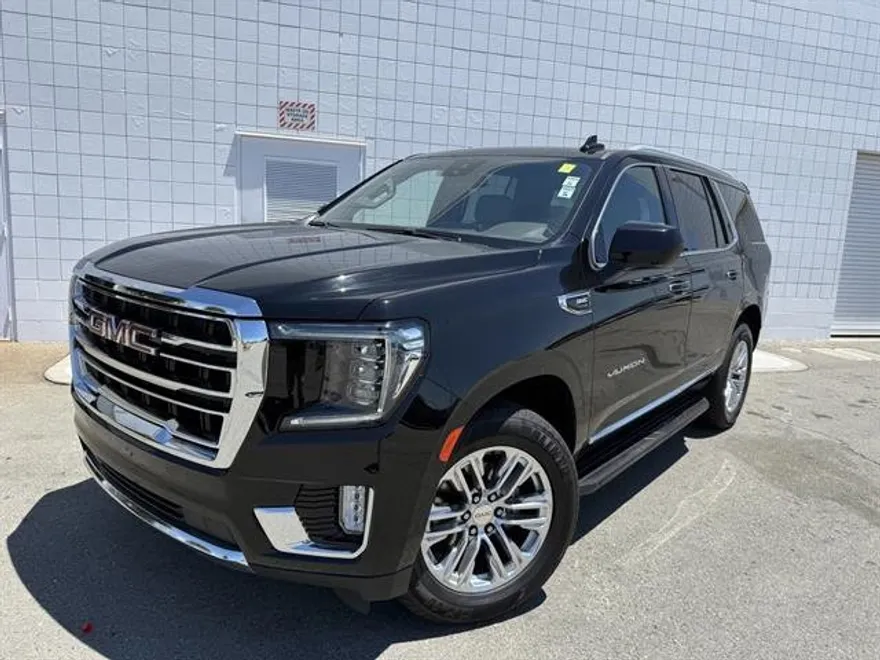 2023 Gmc Yukon SLT photo 1