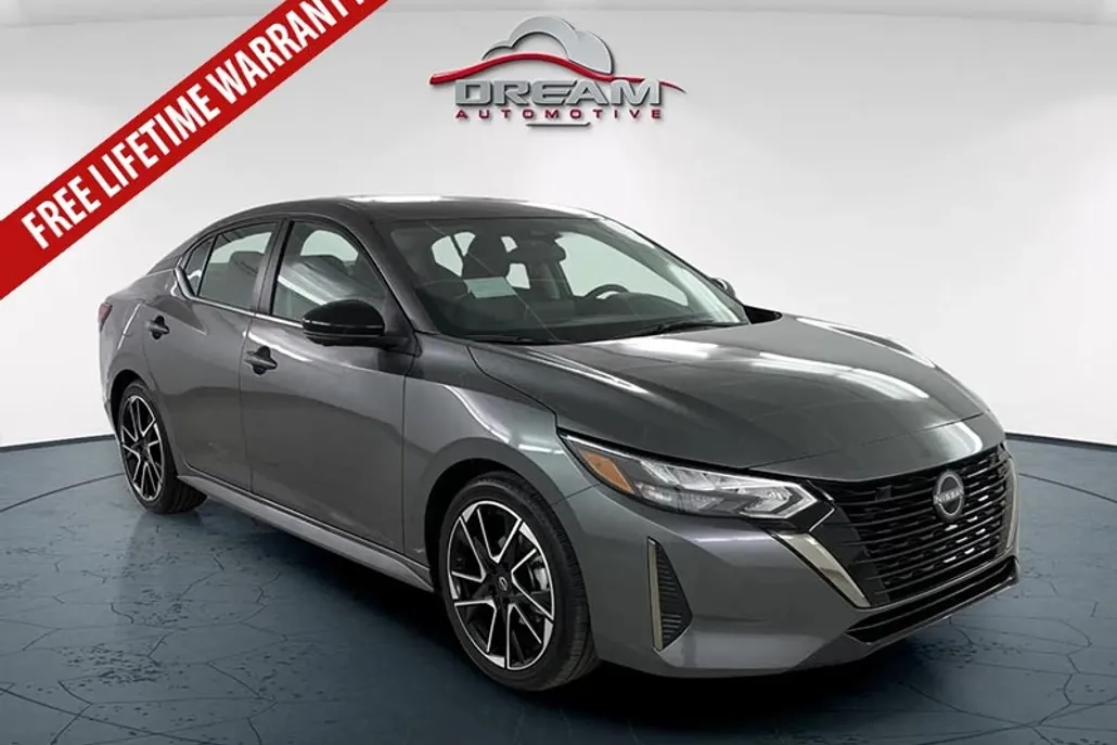 2025 Nissan Sentra SR photo 1