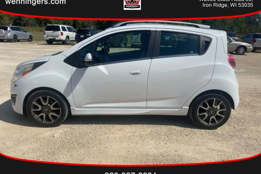 2015 Chevrolet Spark 2LT photo 1