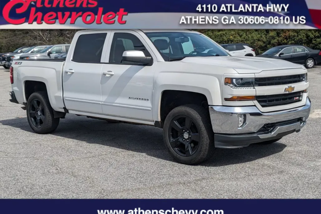 2017 Chevrolet Silverado 1500 LT photo 1