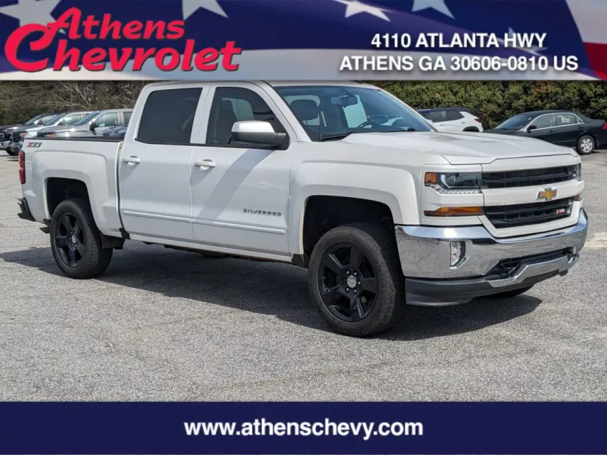 2017 Chevrolet Silverado 1500 LT photo 1