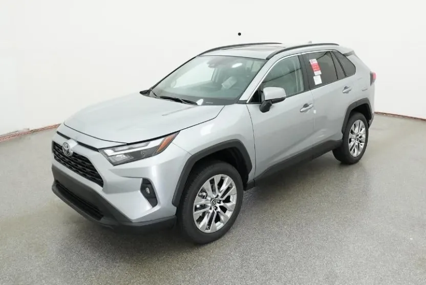 2025 Toyota RAV4 XLE Premium photo 1