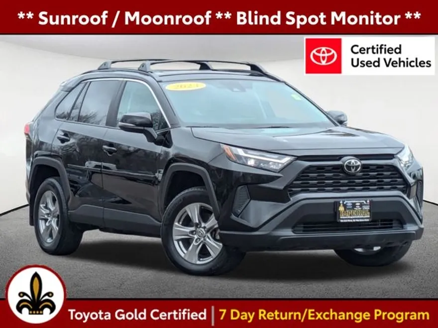 2023 Toyota RAV4 XLE photo 1