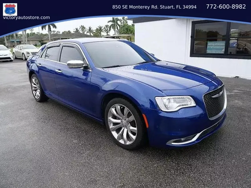 2019 Chrysler 300 Limited photo 1