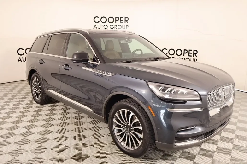 2022 Lincoln Aviator Reserve photo 1