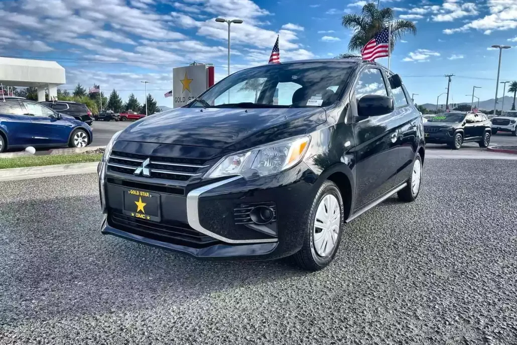 2021 Mitsubishi Mirage ES photo 1