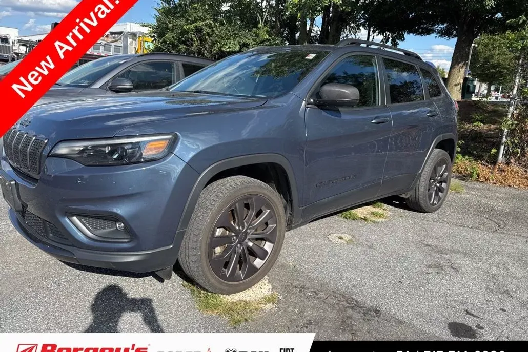 2021 Jeep Cherokee Latitude Lux photo 1