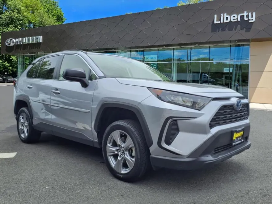 2022 Toyota RAV4 Hybrid LE photo 1