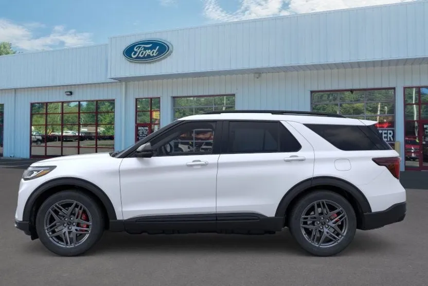 2025 Ford Explorer ST photo 1