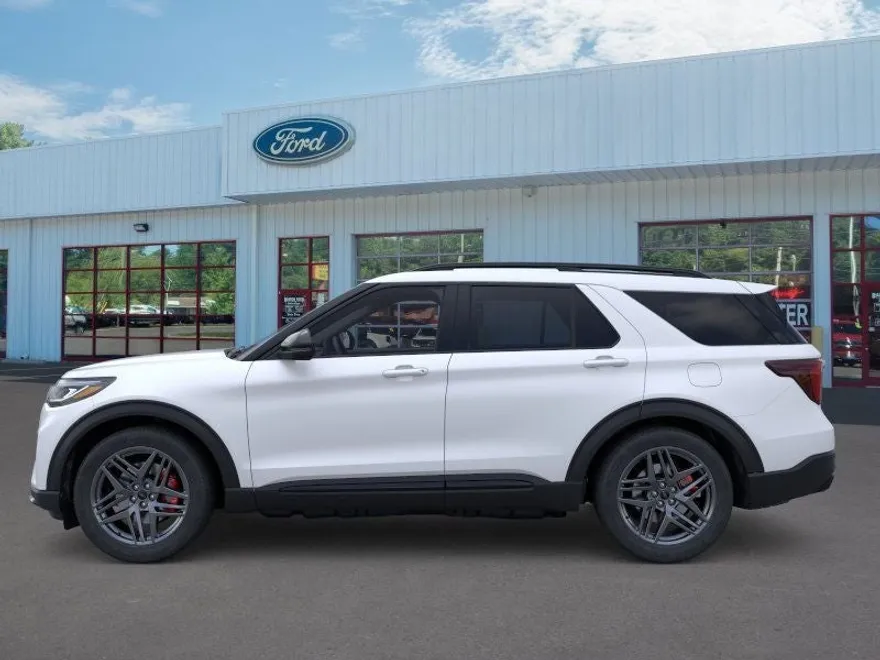 2025 Ford Explorer ST photo 1