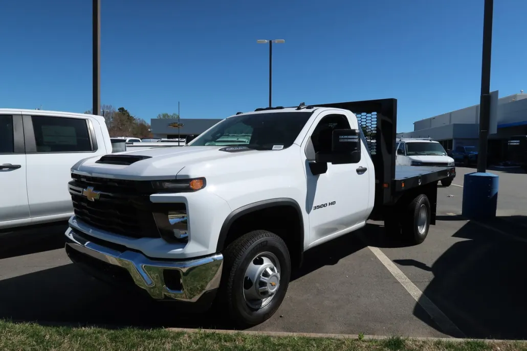2025 Chevrolet Silverado 3500HD Work Truck photo 1