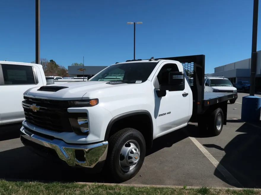 2025 Chevrolet Silverado 3500HD Work Truck photo 1