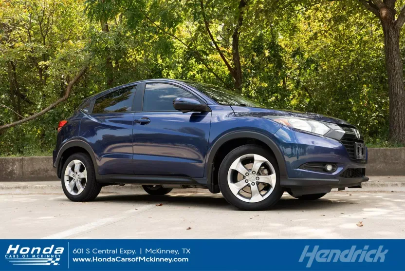 2017 Honda HR-V EX photo 1