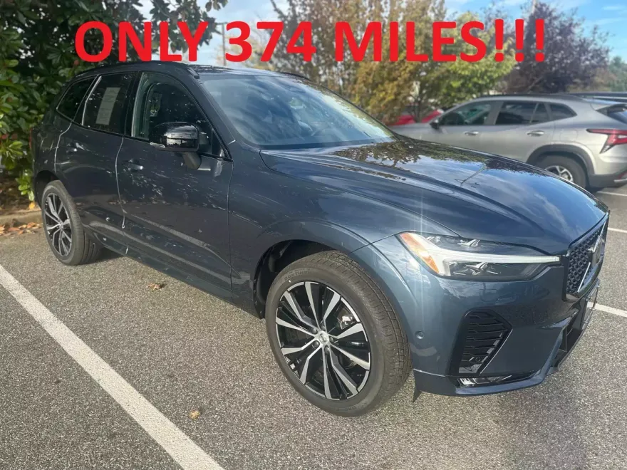 2025 Volvo XC60 B5 Plus photo 1