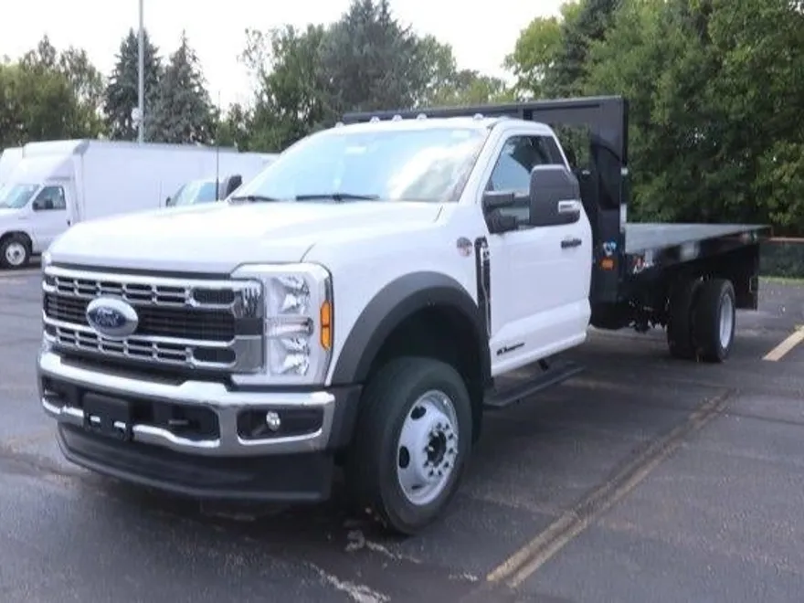 2024 Ford F-550 XL photo 1