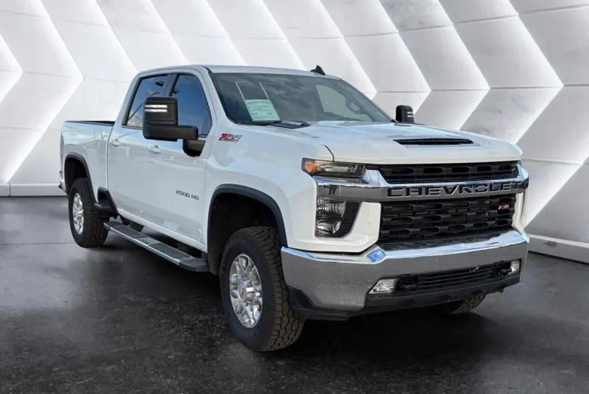 2023 Chevrolet Silverado 2500HD LT photo 1