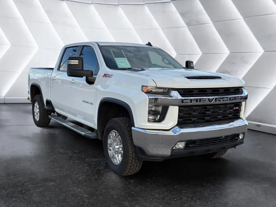 2023 Chevrolet Silverado 2500HD LT photo 1