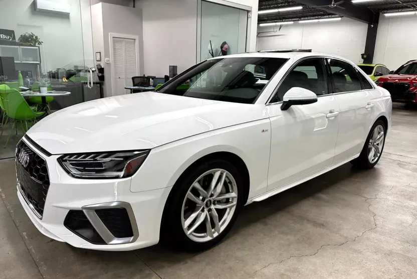 2022 Audi A4 Premium Plus 45 TFSI Quattro photo 1