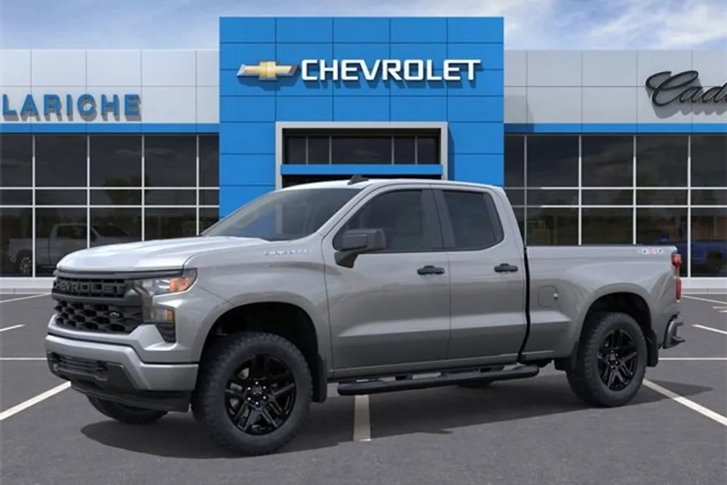 2026 Chevrolet Silverado 1500 Custom photo 1
