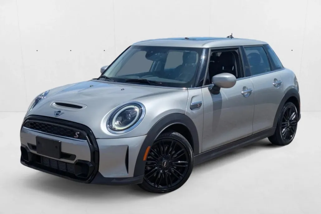 2024 Mini Cooper 4 Door Hardtop S photo 1