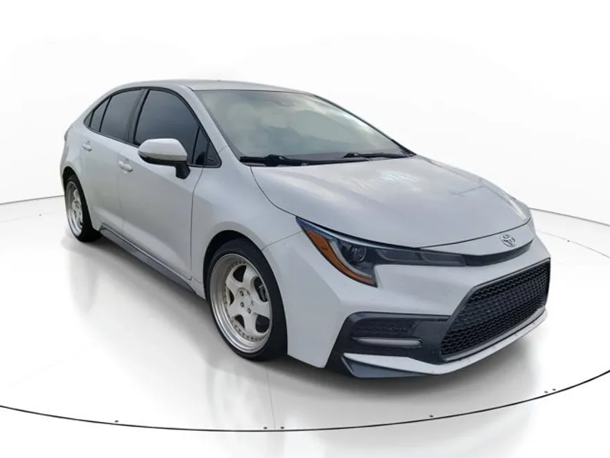 2021 Toyota Corolla SE photo 1