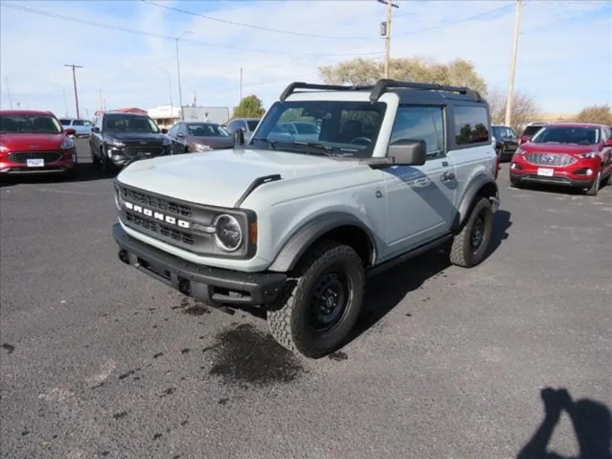 2021 Ford Bronco Black Diamond photo 1