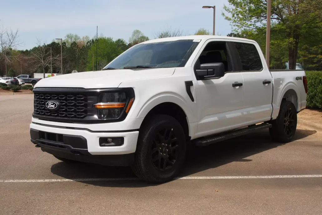 2025 Ford F-150 STX photo 1