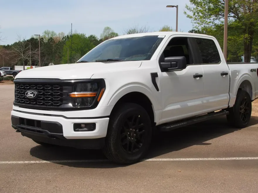 2025 Ford F-150 STX photo 1