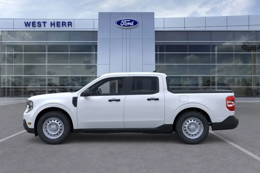 2025 Ford Maverick XL photo 1