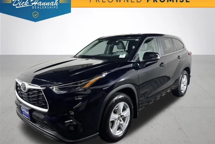 2023 Toyota Highlander L photo 1