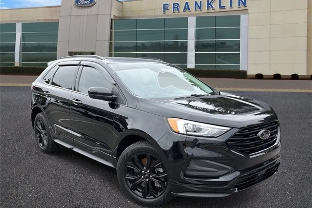 2022 Ford Edge SE photo 1