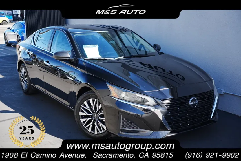 2024 Nissan Altima 2.5 SV photo 1