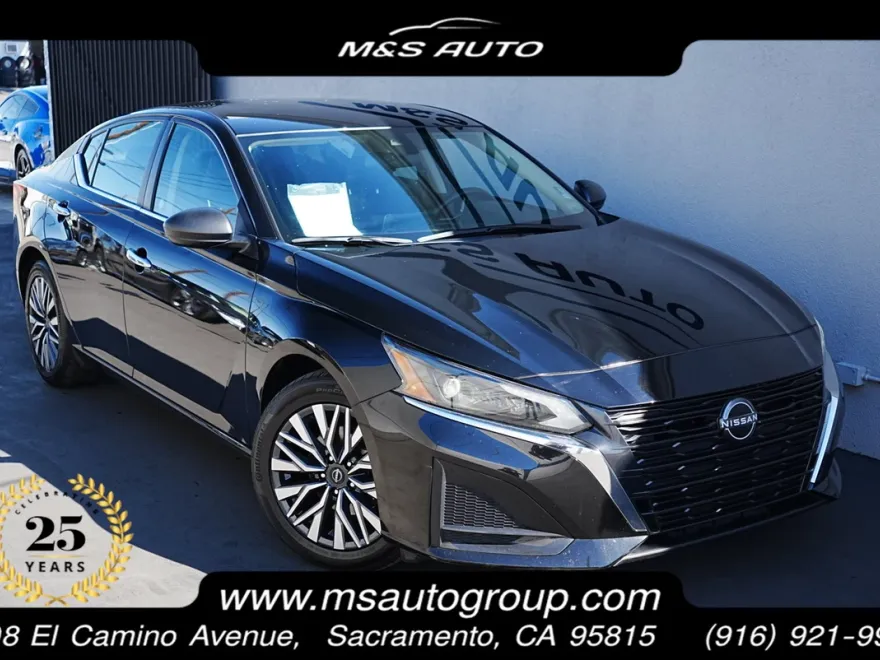 2024 Nissan Altima 2.5 SV photo 1