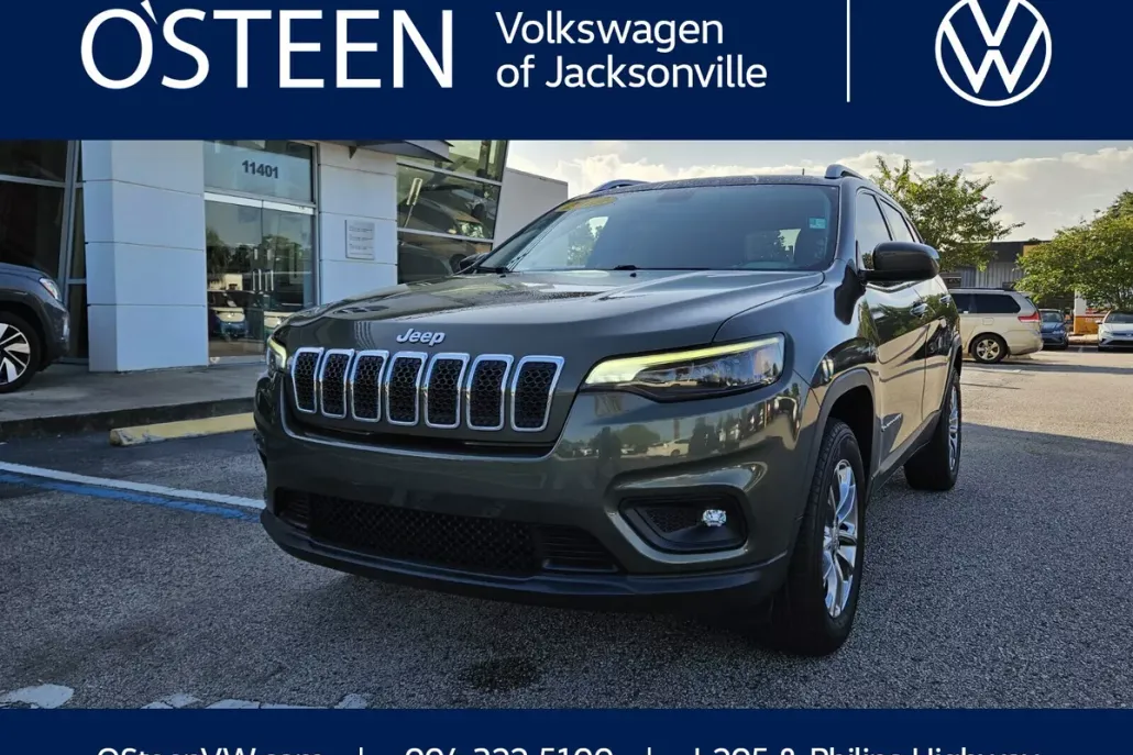 2019 Jeep Cherokee Latitude photo 1