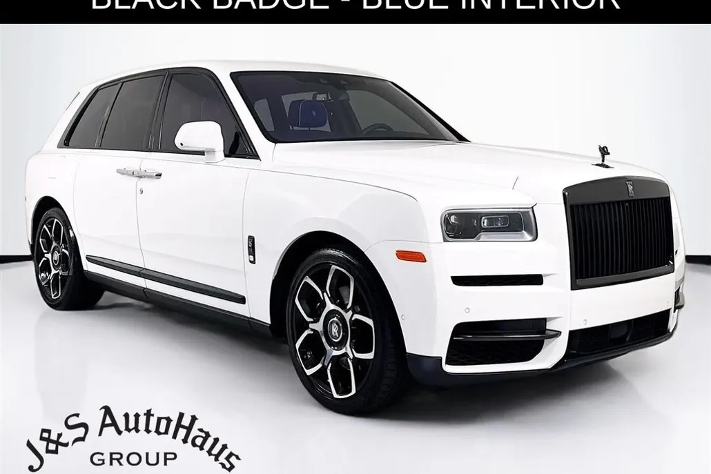 2023 Rolls Royce Cullinan Black Badge photo 1