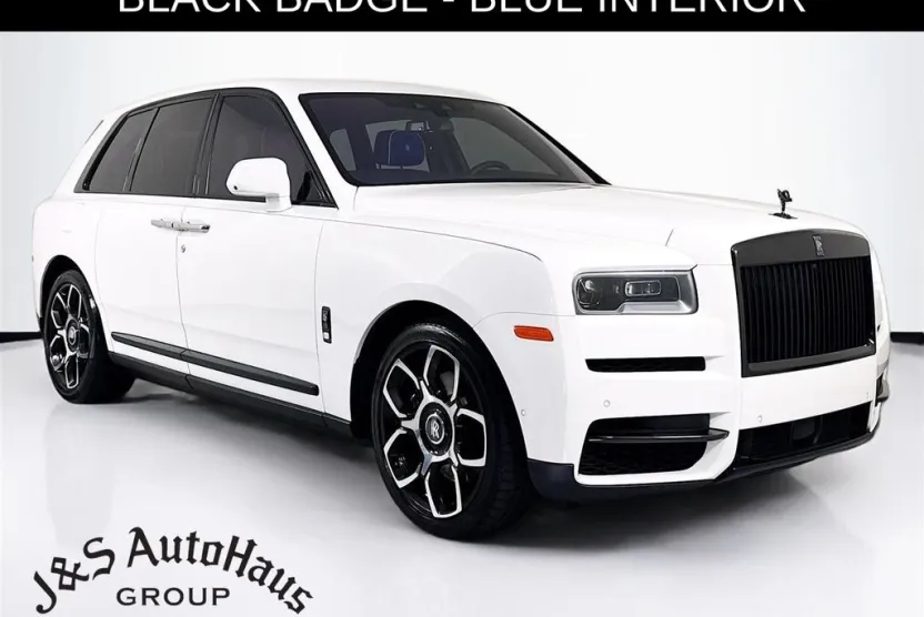 2023 Rolls Royce Cullinan Black Badge photo 1