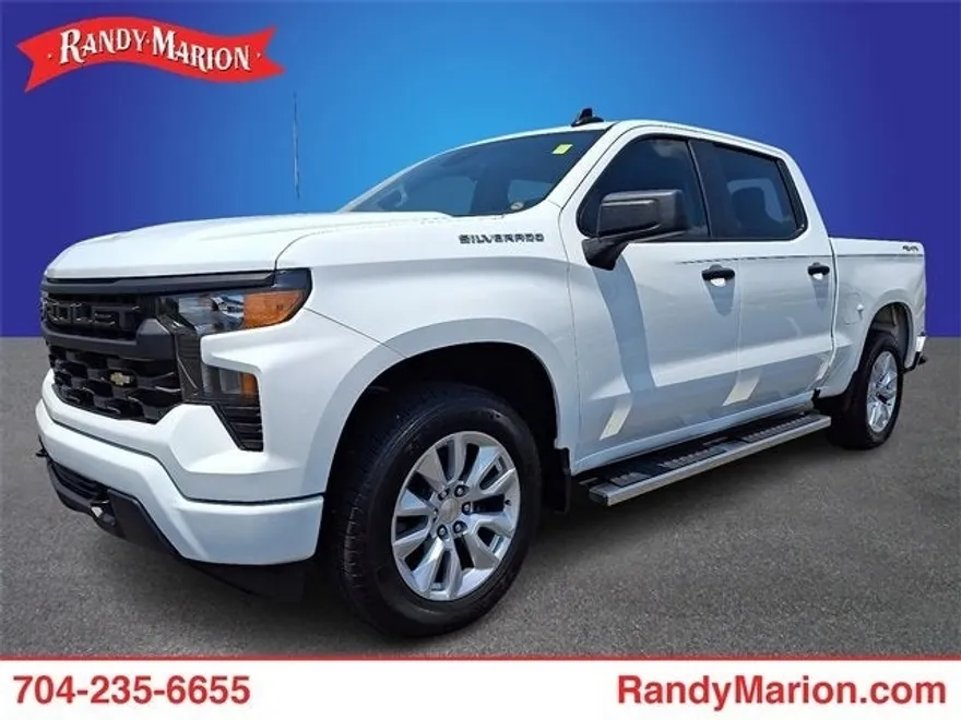 2024 Chevrolet Silverado 1500 Custom photo 1