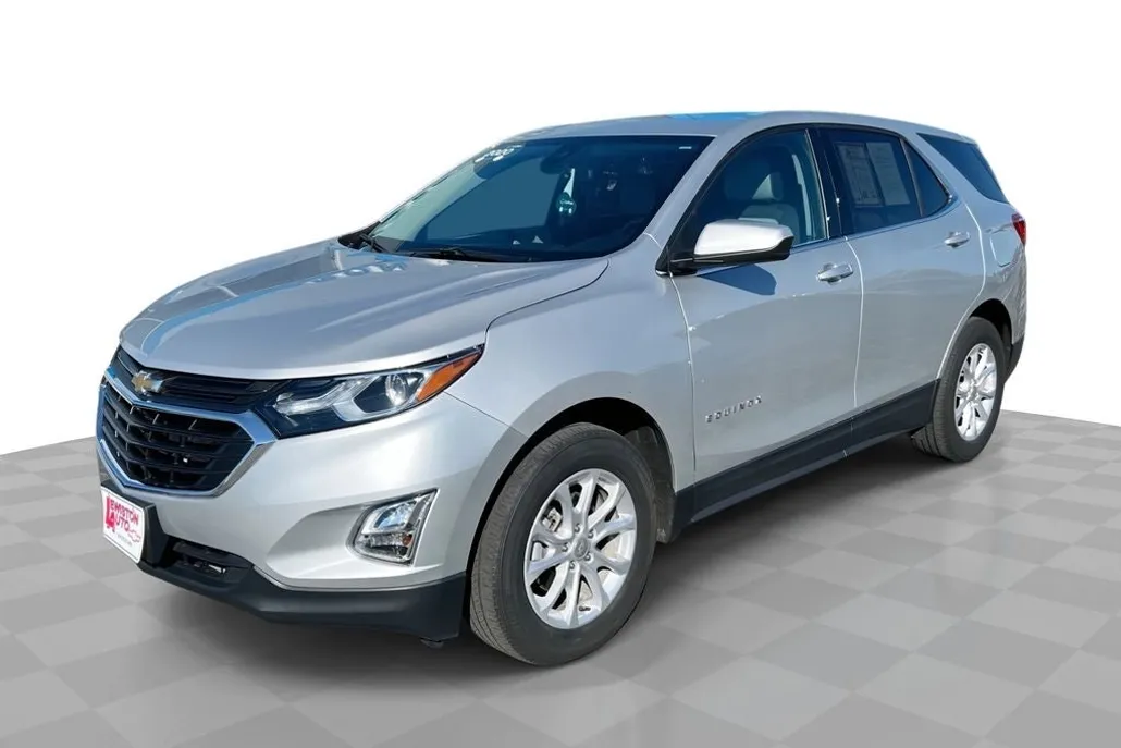 2020 Chevrolet Equinox LT photo 1