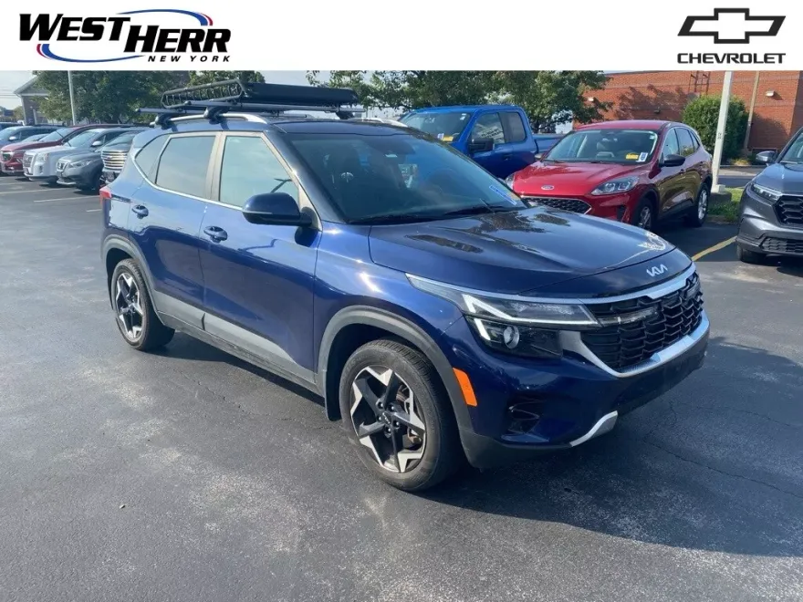 2024 Kia Seltos EX photo 1