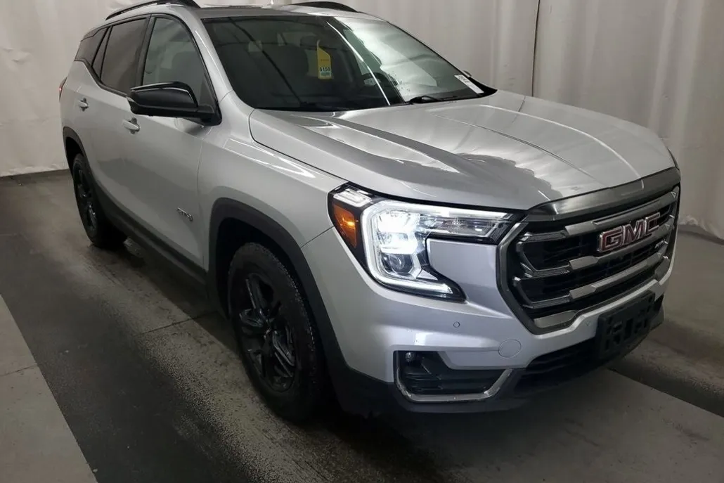 2022 Gmc Terrain AT4 photo 1