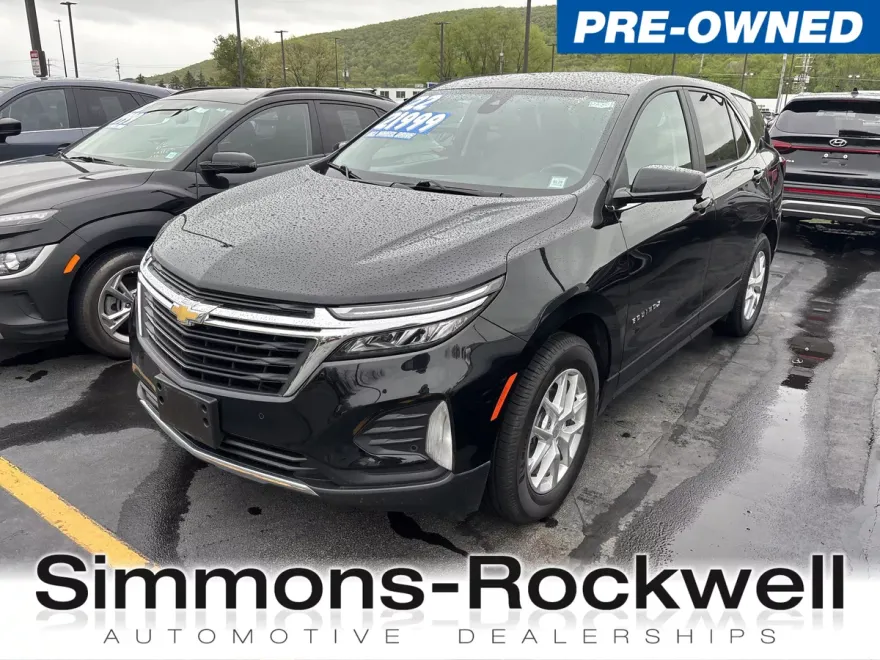 2022 Chevrolet Equinox LT photo 1