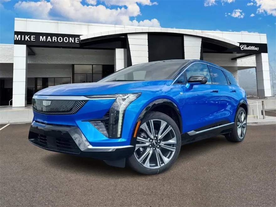 2025 Cadillac Optiq Luxury photo 1
