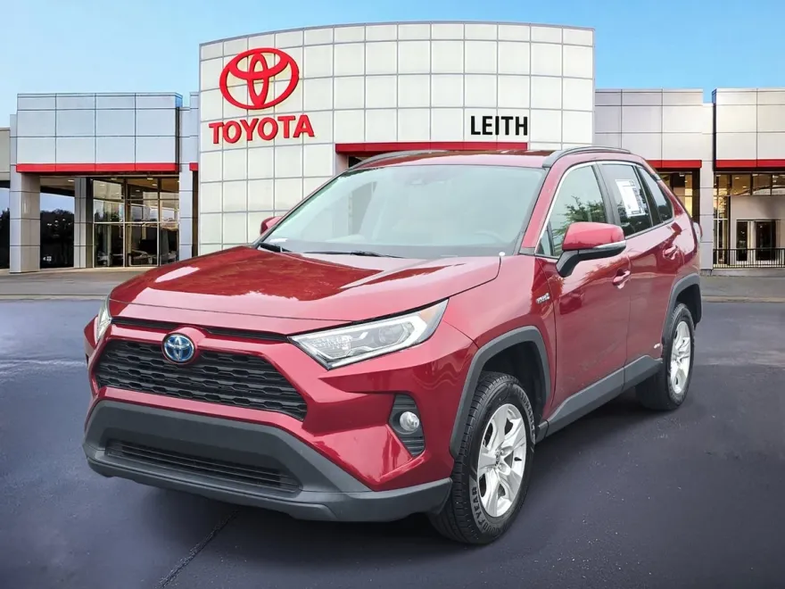 2021 Toyota RAV4 Hybrid XLE photo 1